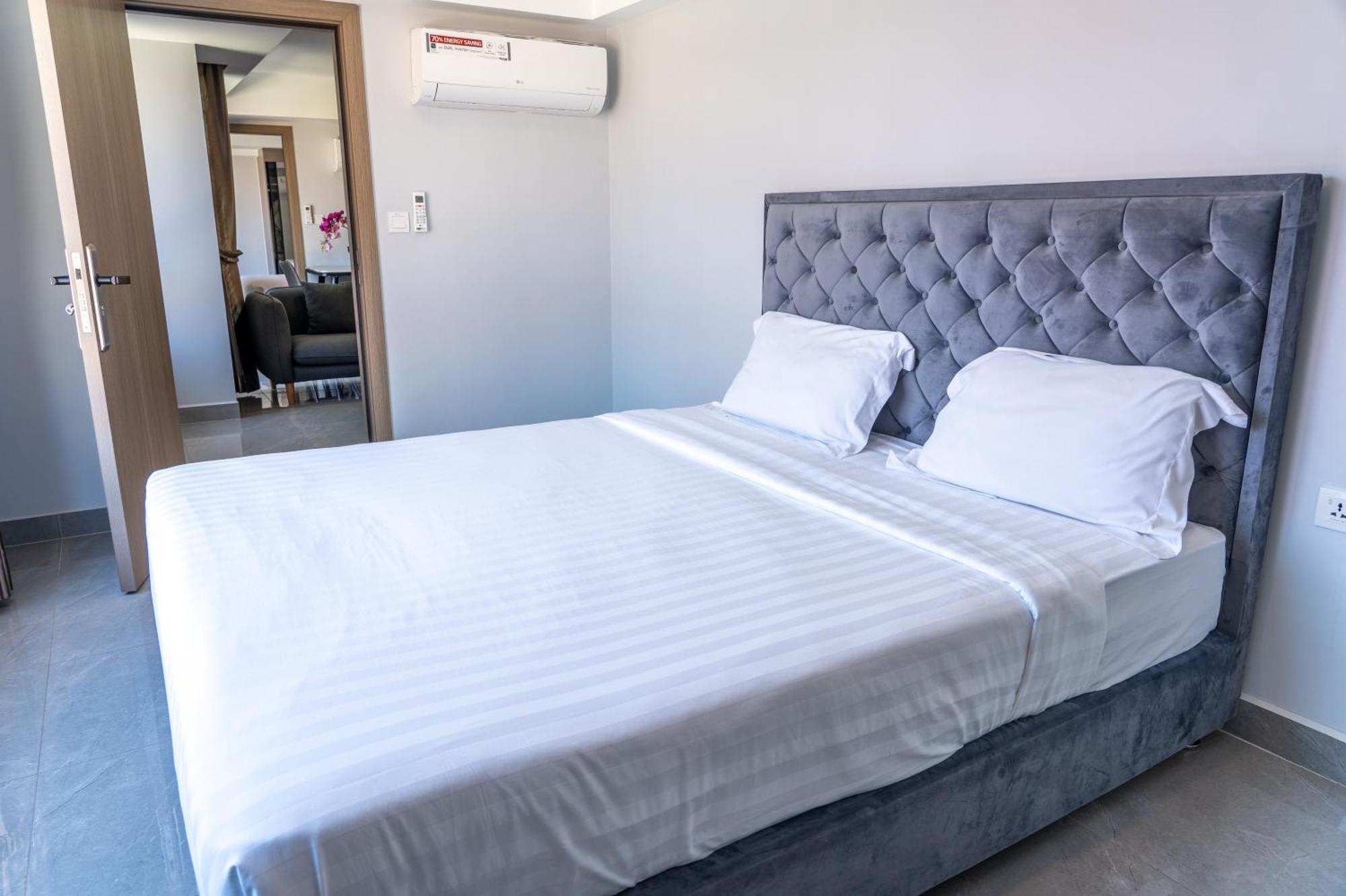 Parc21 Luxury Boutique Hotel Phnom Penh Exterior foto