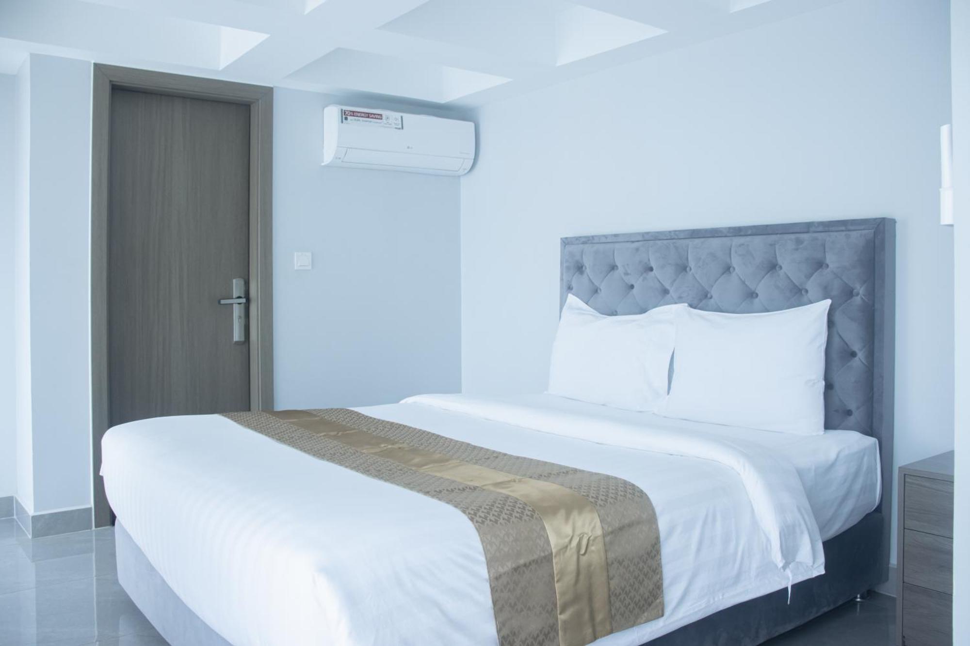 Parc21 Luxury Boutique Hotel Phnom Penh Exterior foto